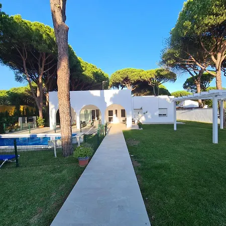 Pinos Verdes فيلة روش