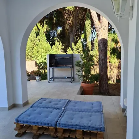 Pinos Verdes فيلة